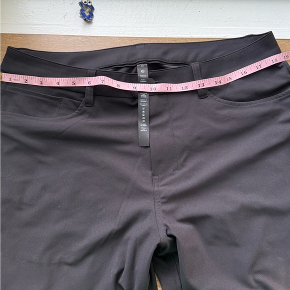Lululemon ABC Classic-Fit 5 Pocket Pant
32L Warpstreme Black 33 - Picture 5 of 8
